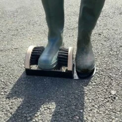 Brosse Grattoir à Bottes Et Chaussures En Bois -Intexoo Shop brosse grattoir a bottes 4