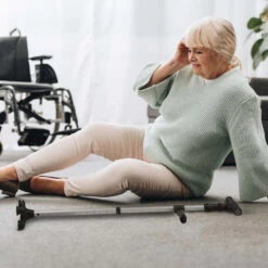 Canne De Marche Tripode Réglable Multifonction Pour Homme Et Femme -Intexoo Shop canne de marche tripode reglable multifonction pour homme et femme 5